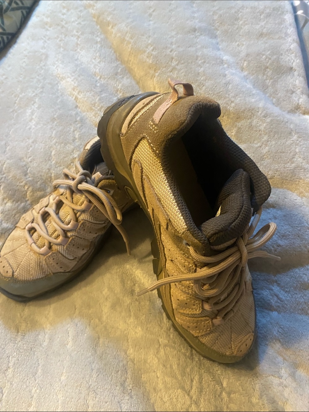 Columbia Womens Pima Omni-Grip Hiking Trail Shoes Sz 8 Brown Gray  BL3199